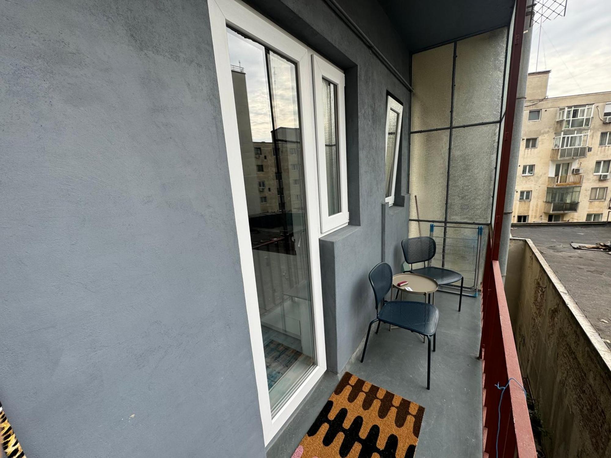 Airy & Beautiful Downtown Apartment Bukarest Exterior foto